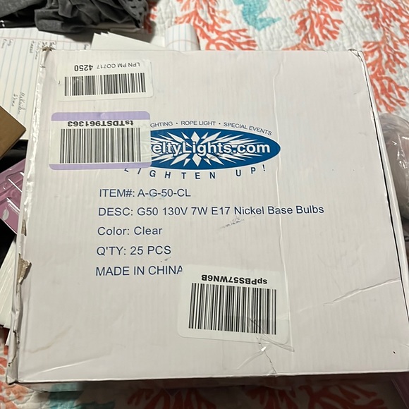 New in box Novelty Light Bulbs #25 - Picture 2 of 3